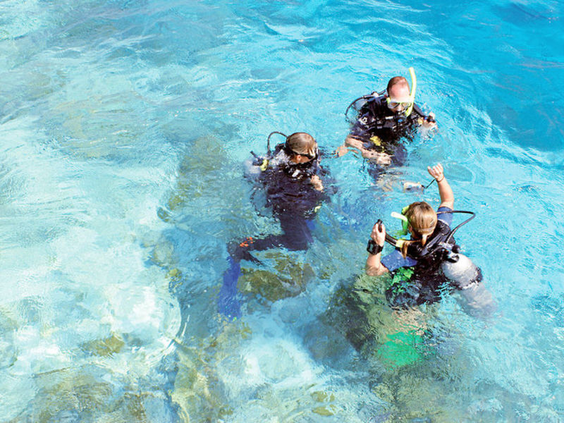 Angaga Island Resort & Spa