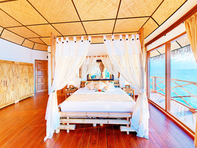 Angaga Island Resort & Spa
