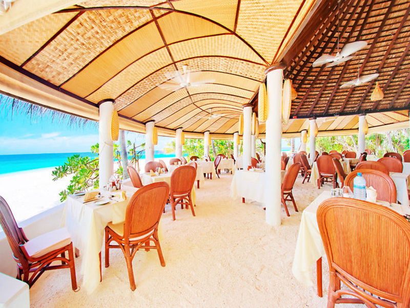 Angaga Island Resort & Spa