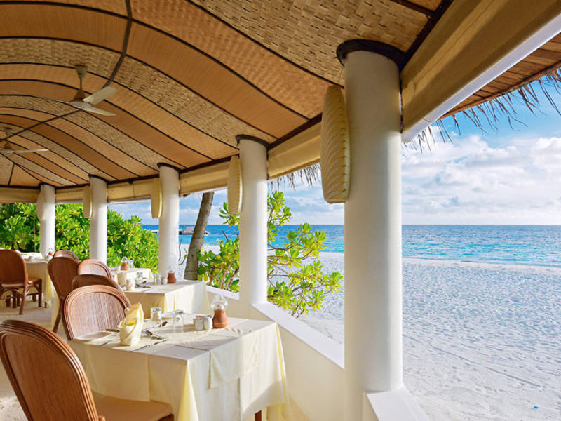 Angaga Island Resort & Spa