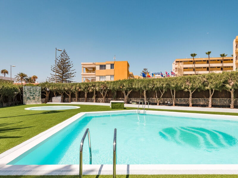 Apartamentos Roca Verde