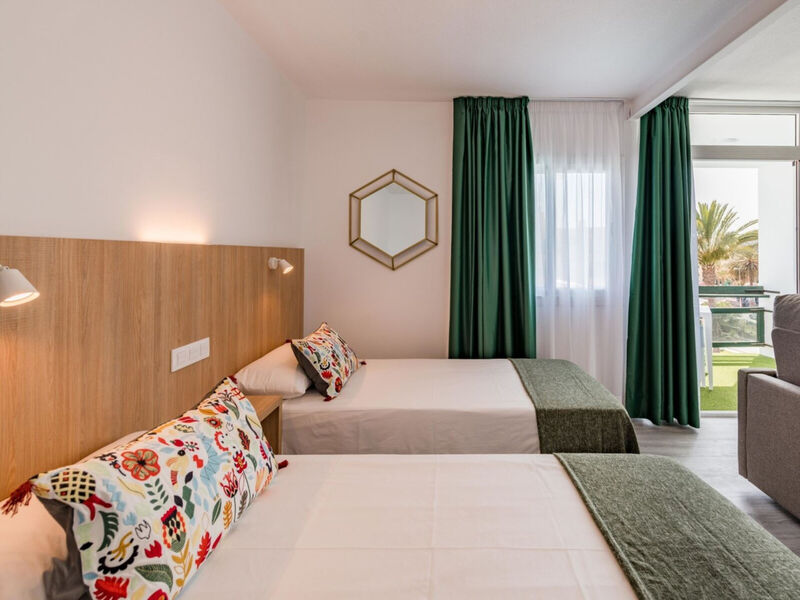 Apartamentos Roca Verde