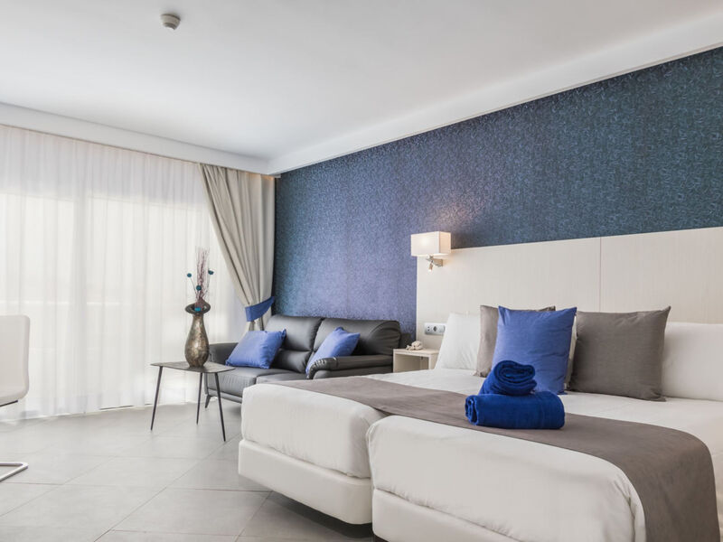 Aparthotel Esquinzo Y Monte Del Mar