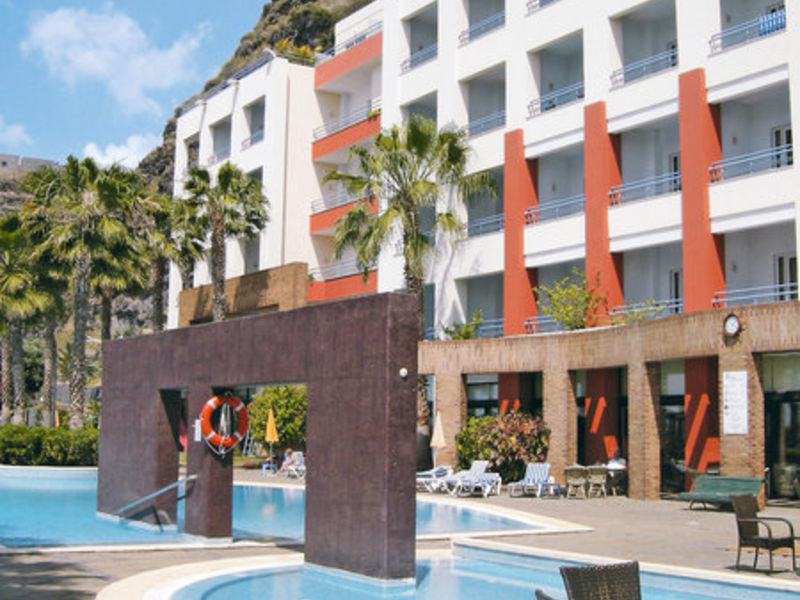 App. Calheta Beach