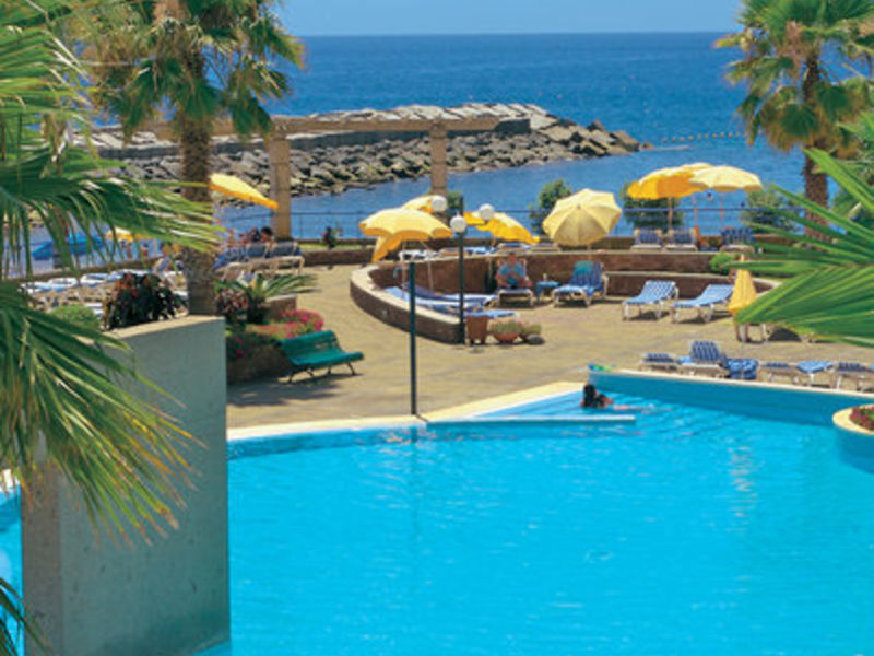 App. Calheta Beach