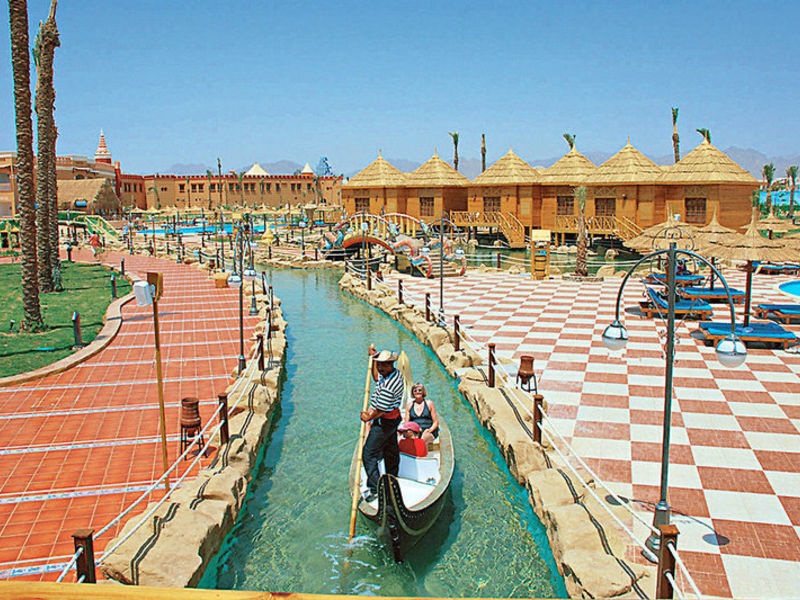 Aqua Blu Resort