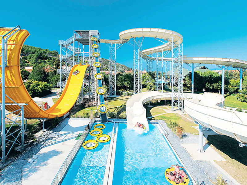 Aqua Fantasy Aquapark Hotel