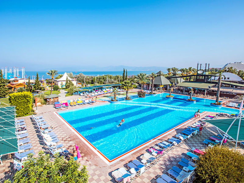 Aqua Fantasy Aquapark Hotel