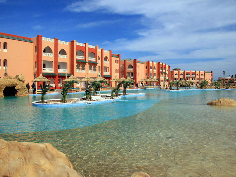 Aqua Vista Resort