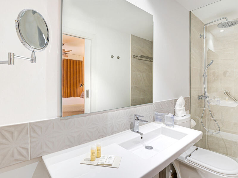 Arena Castillo Apartments