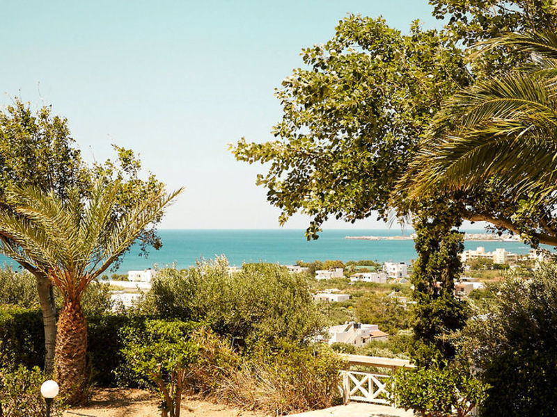 Arion Palace