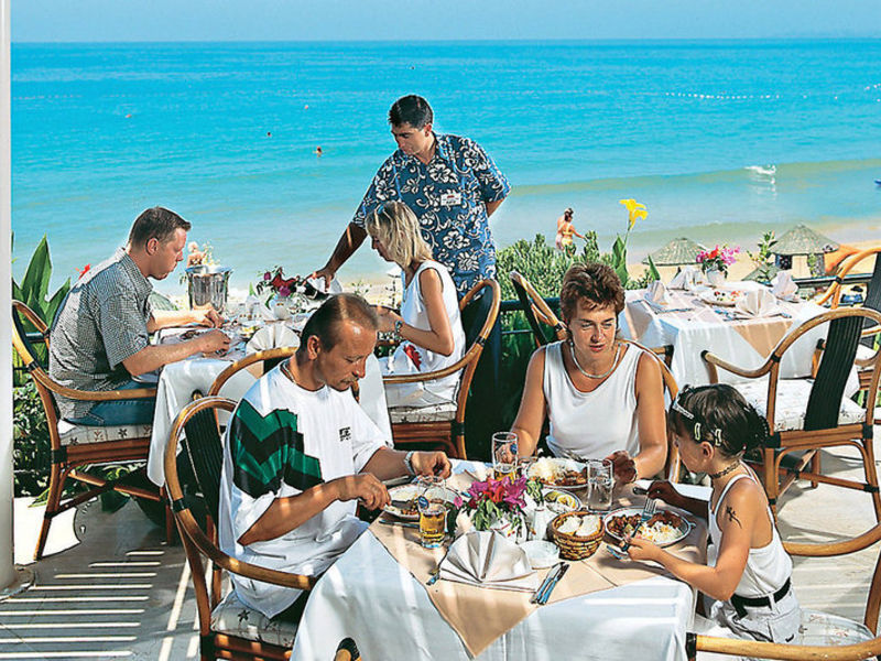 Aska Just in Beach Hotel