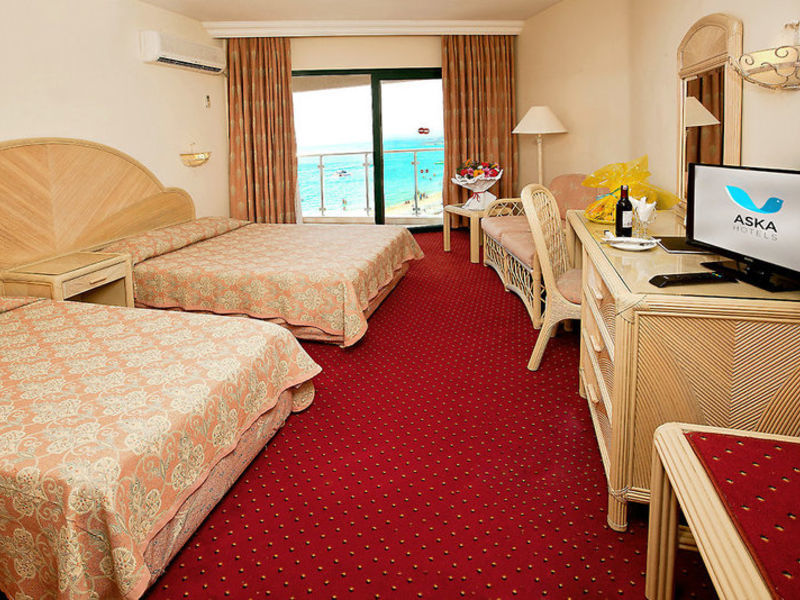 Aska Just in Beach Hotel