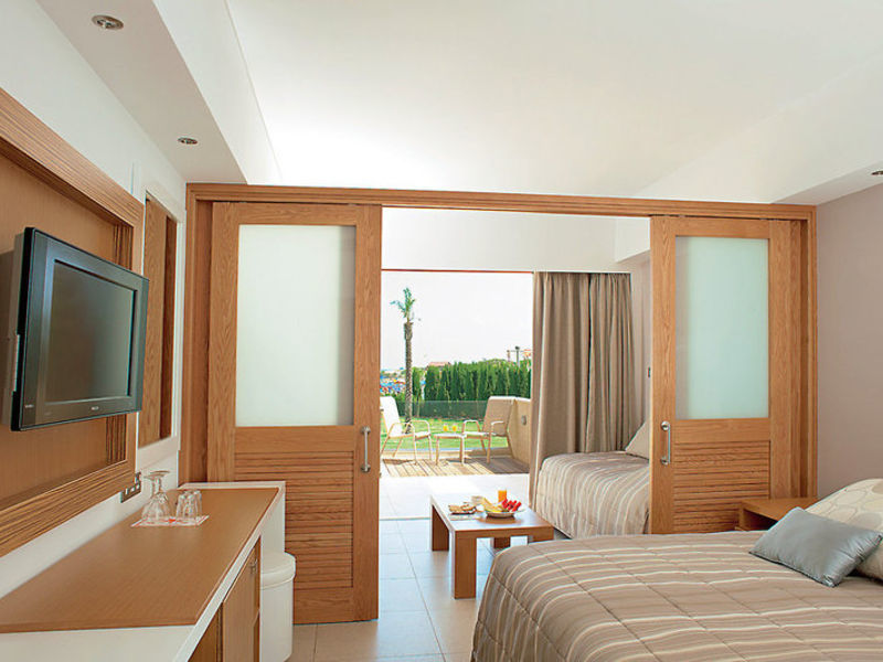 Asterias Beach