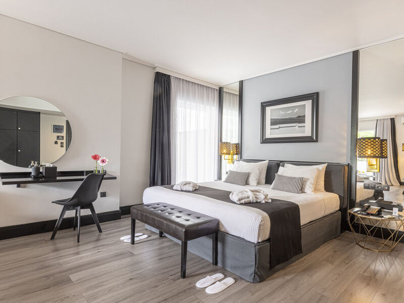 Athenian Riviera Hotel & Suites