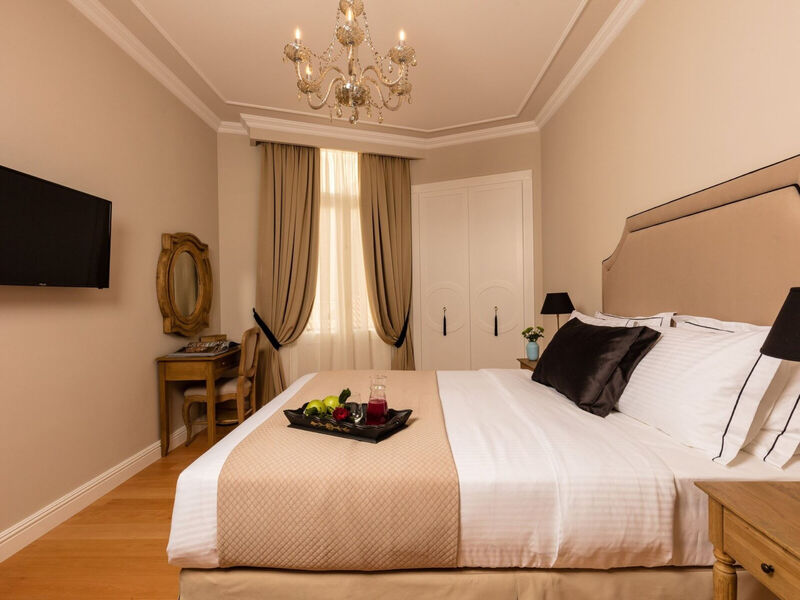 Athens Mansion Luxury Suites