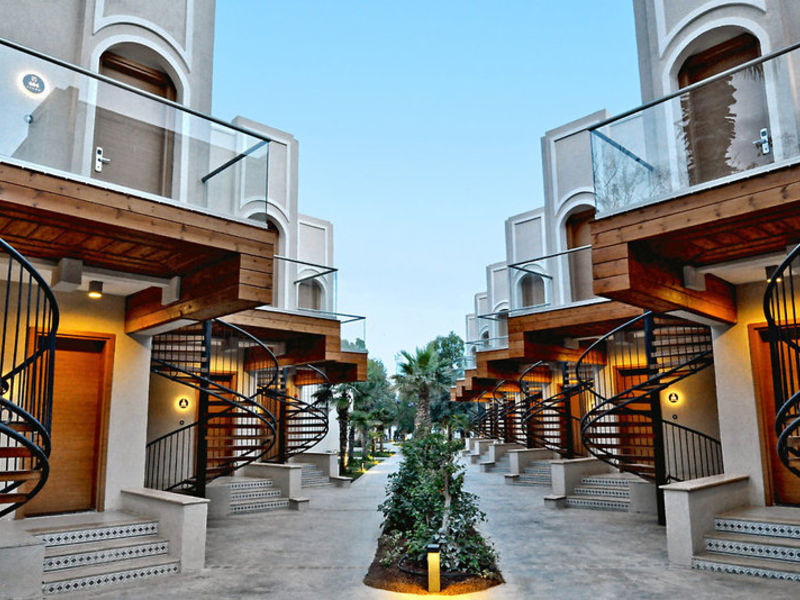 Aurum Spa & Beach Resort