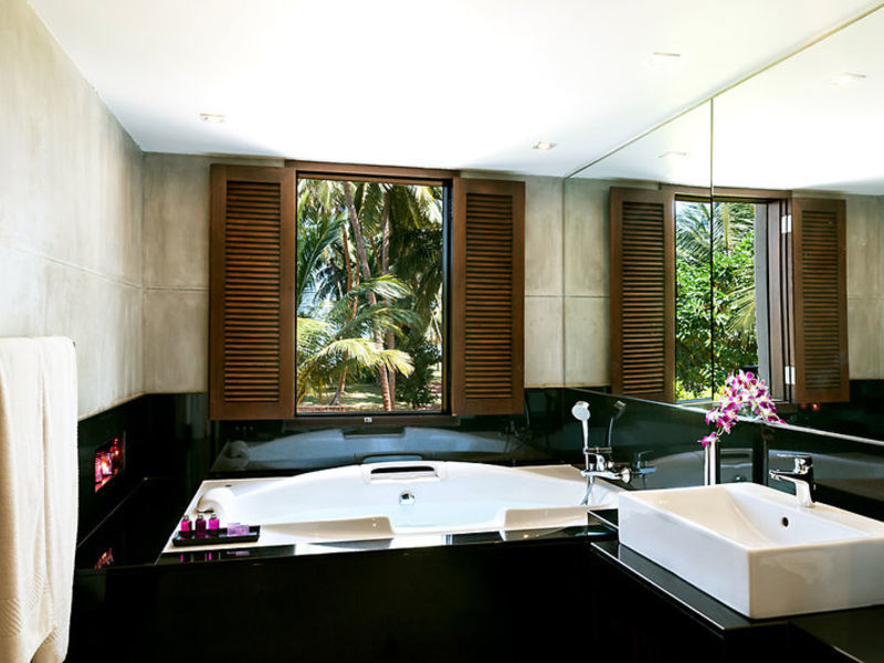 Avani Kalutara Resort