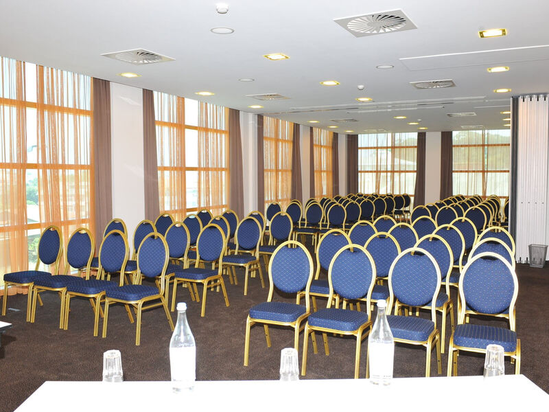 Axis Porto Business & Spa Hotel