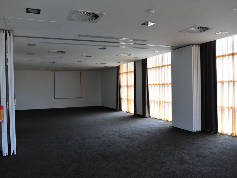 Axis Porto Business & Spa Hotel