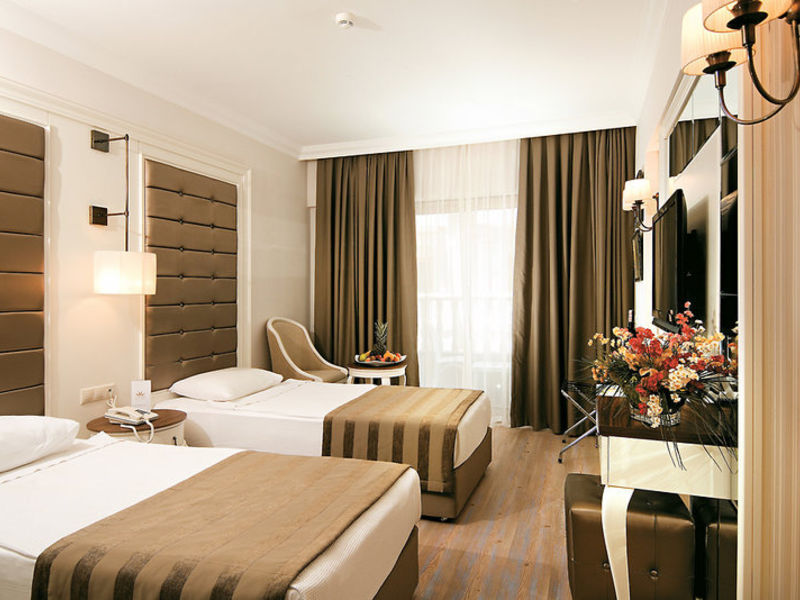 Aydinbey Famous Resort