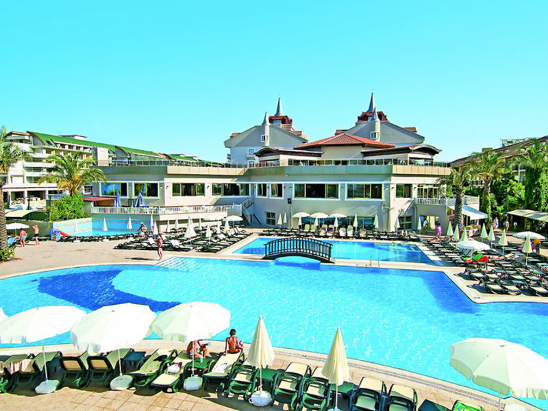 Aydinbey Famous Resort