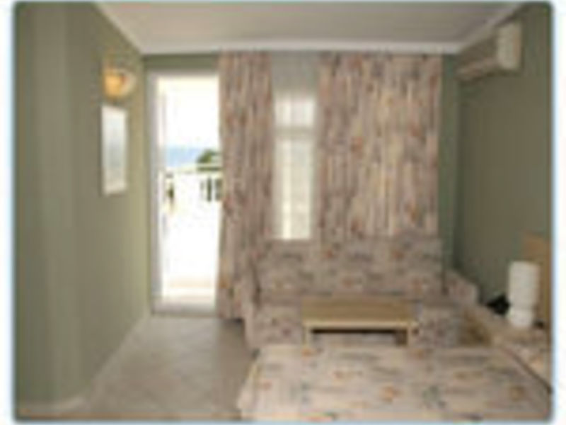 Azak Hotel, Juniper