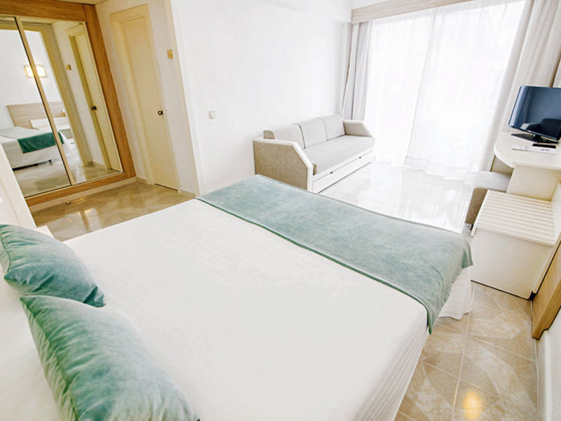 azuLine Hotel Bahamas