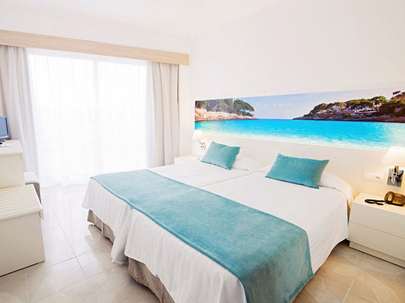azuLine Hotel Bahamas