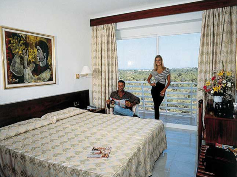 azuLine Hotel Bahamas