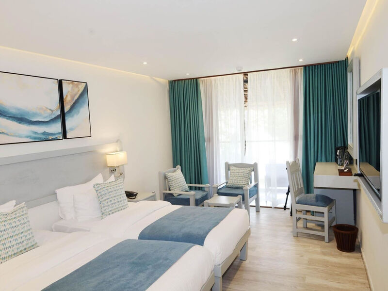 Baobab Beach Resort & Spa