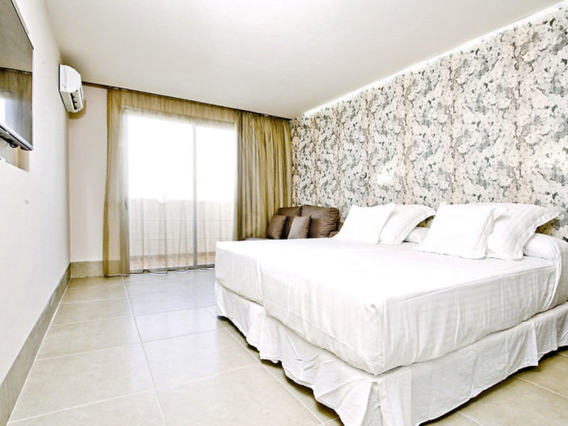 Barceló Pueblo Ibiza