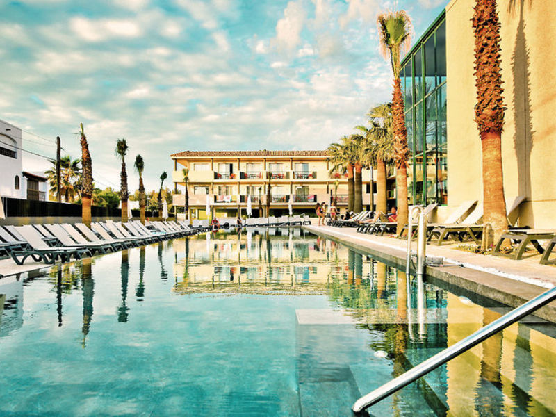 Barceló Pueblo Ibiza
