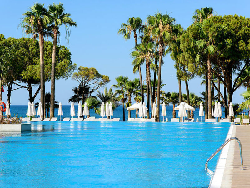 Barut Acanthus & Cennet