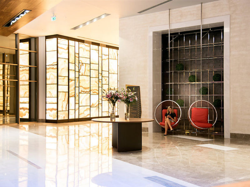Barut Acanthus & Cennet