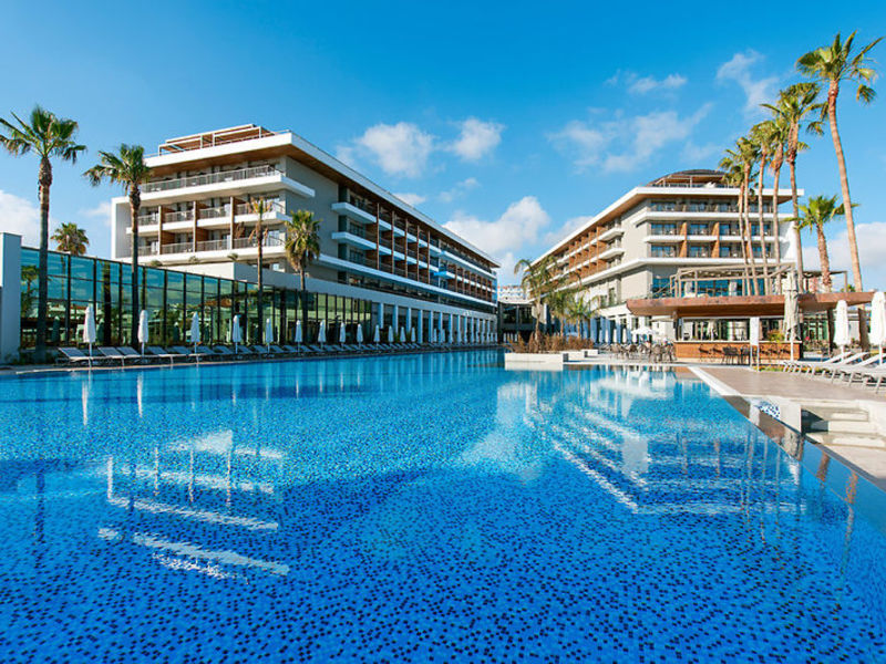 Barut Acanthus & Cennet