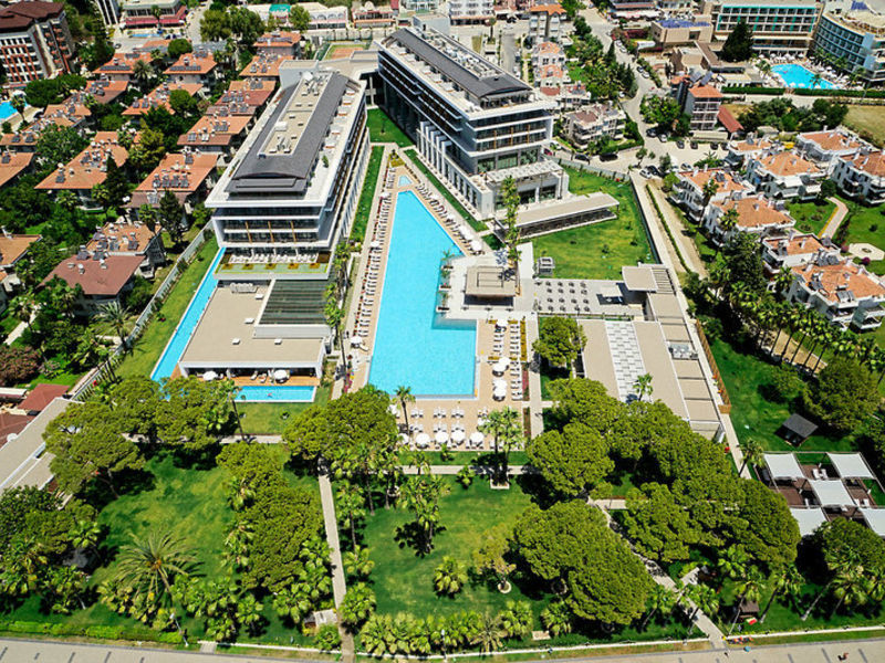 Barut Acanthus & Cennet
