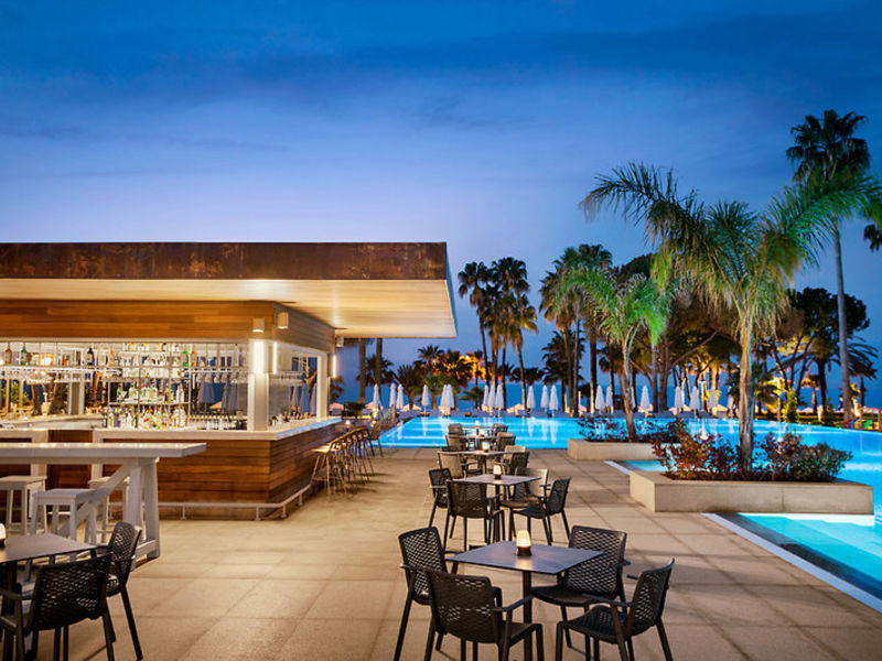 Barut Acanthus & Cennet