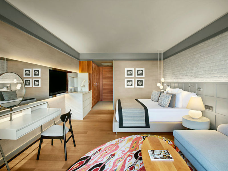 Barut Acanthus & Cennet