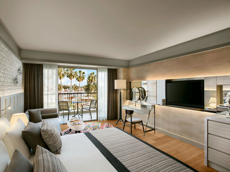Barut Acanthus & Cennet