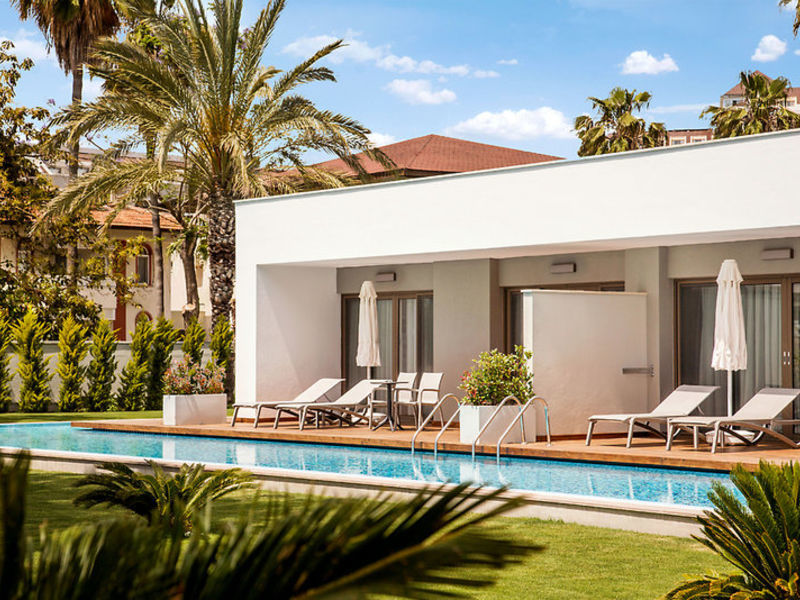 Barut Acanthus & Cennet
