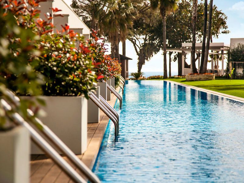 Barut Acanthus & Cennet