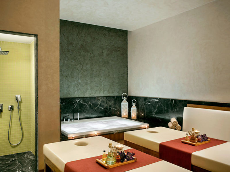 Barut Acanthus & Cennet