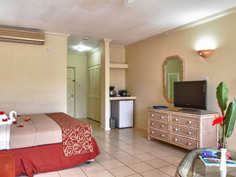 Bay Gardens Hotel