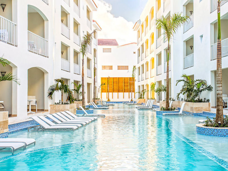 Be Live Grand PUJ Honeymoon