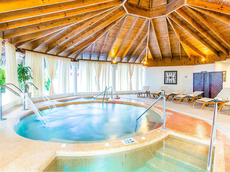 Be Live Grand PUJ Honeymoon