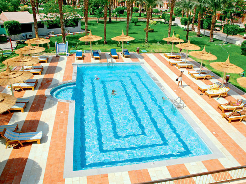 Beach Albatros Resort