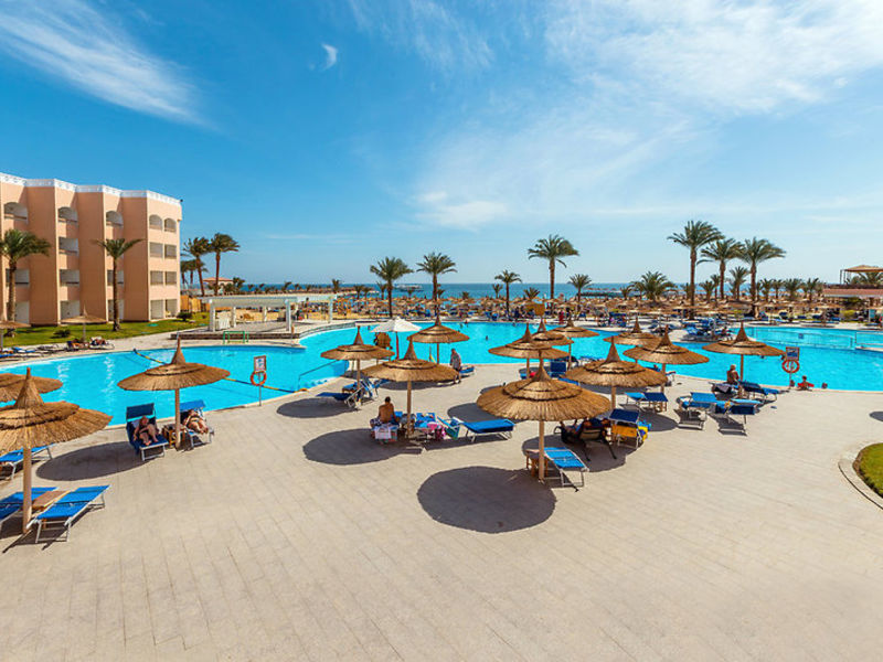 Beach Albatros Resort