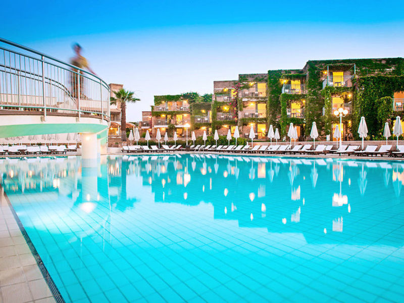 Bella Beach Hotel
