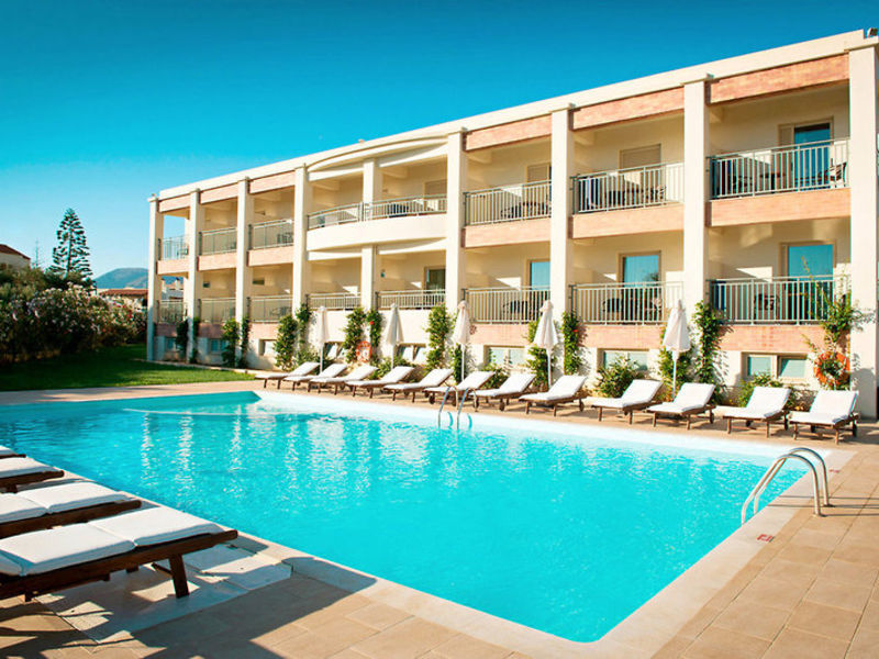 Bella Beach Hotel